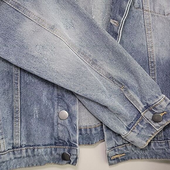 NWT Fashion Nova Oversized Trucker Denim Jean Jacket Men's Small Light W… - Picture 13 of 13